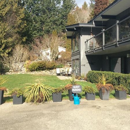 Gone Coastal Hotel Sechelt Exterior photo